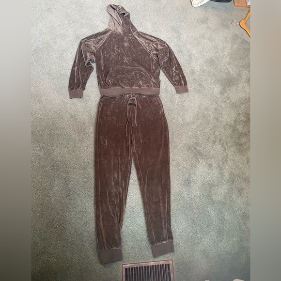 Fear of God Essentials Velour Tracksuit - Picture 2 of 9